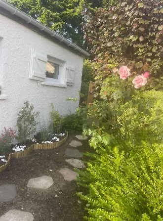 Apartment Maison Cosy Avec Jardin & Parking, Proche