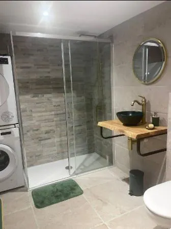 Apartment Maison Cosy Avec Jardin & Parking, Proche